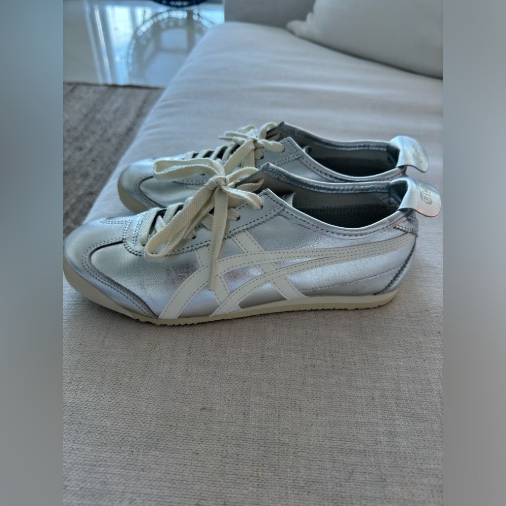 New ASICS onitsuka tiger sneakers